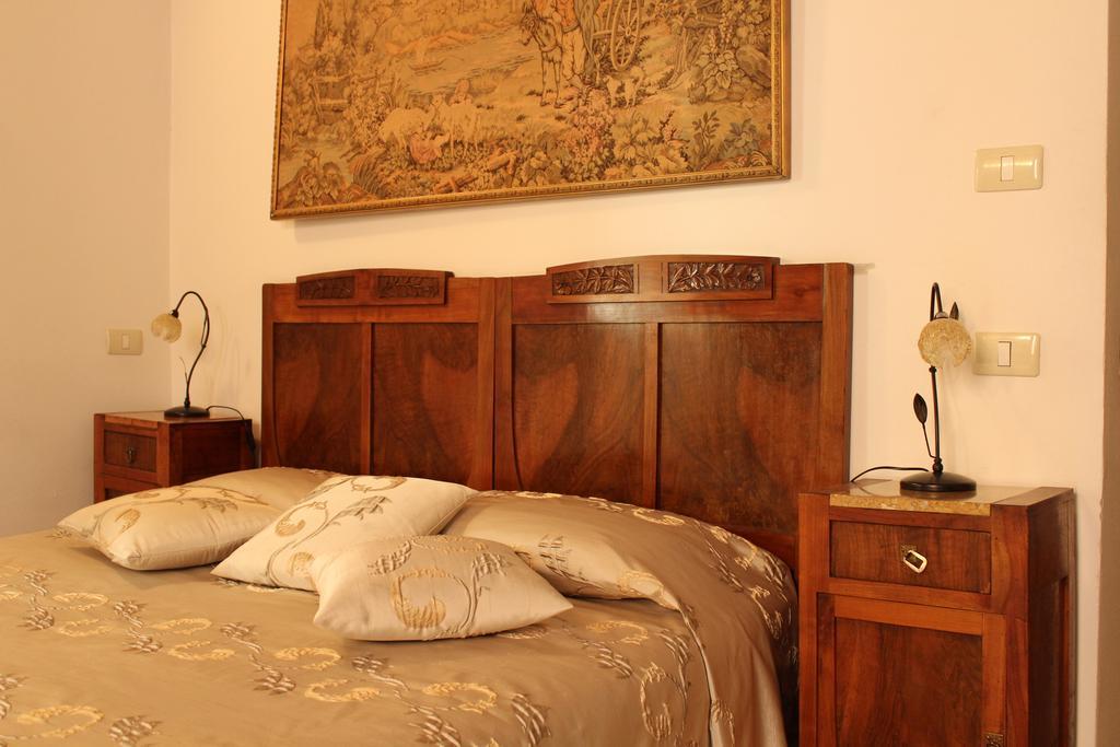 Ferienwohnung Residenza Carducci Centro Storico Verona Zimmer foto