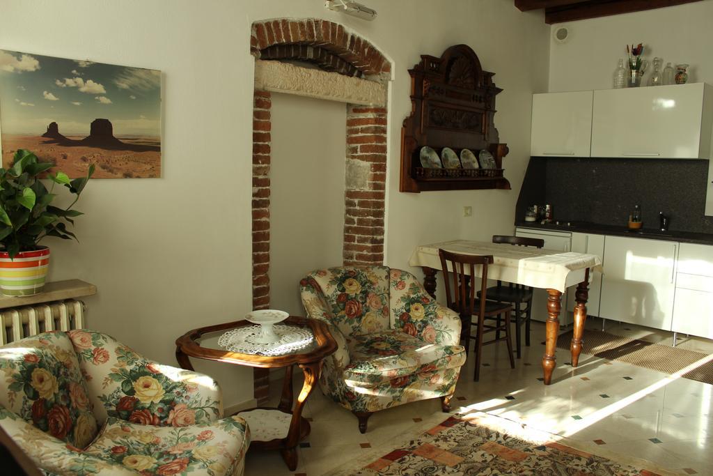 Ferienwohnung Residenza Carducci Centro Storico Verona Zimmer foto